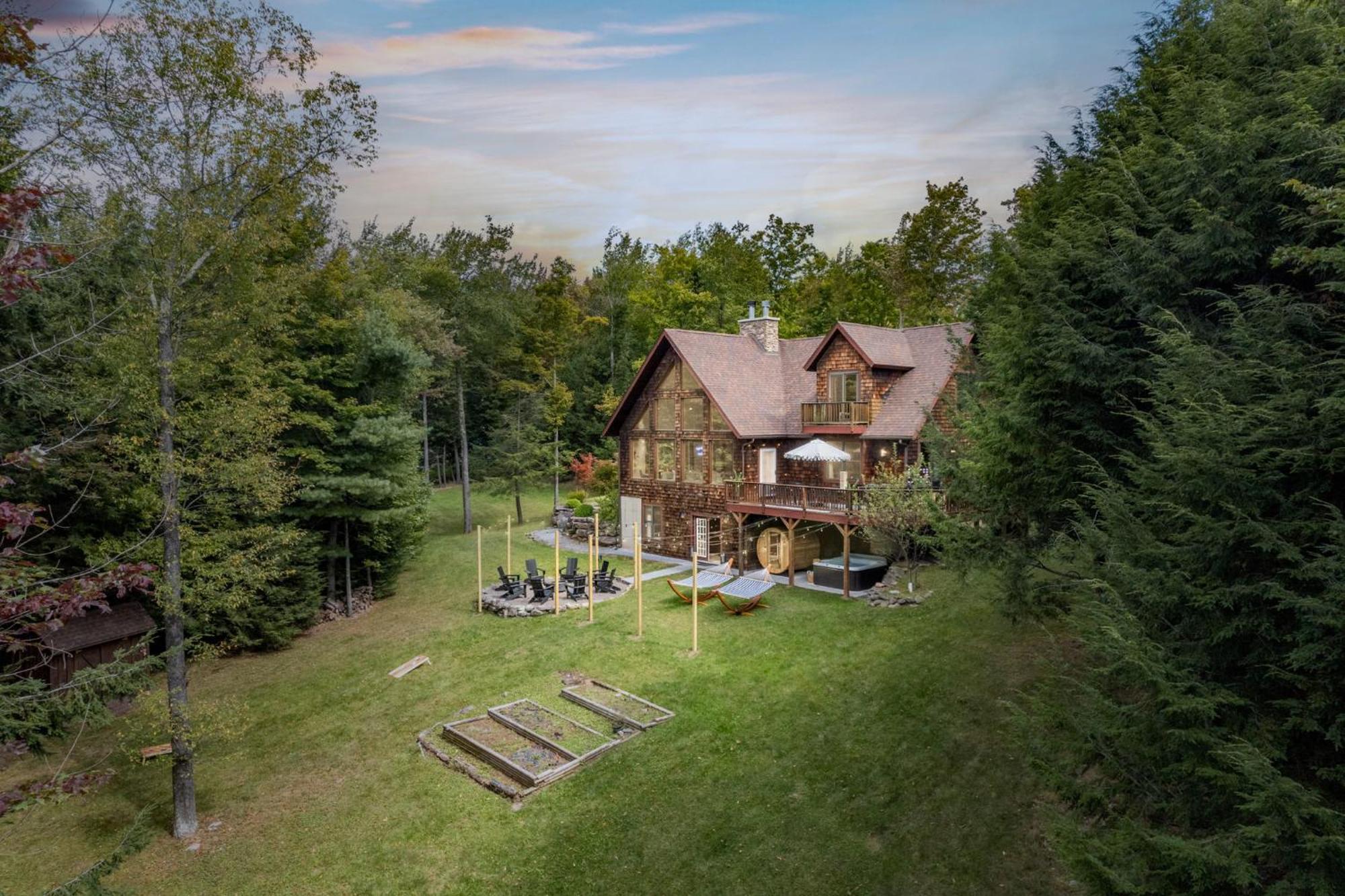 Chalet Oasis, Sauna, Hottub, Firepit, Game Room, Stargazing Windham Exterior photo